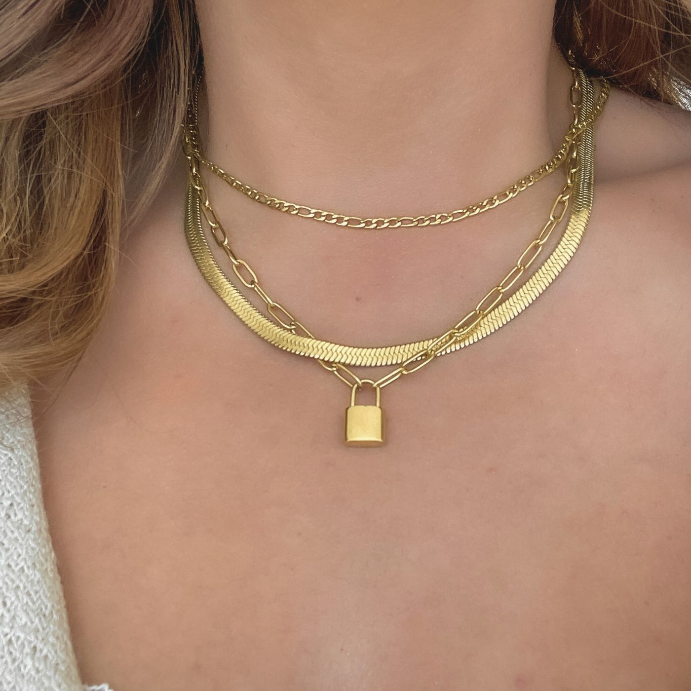 Luxuriöse Herringbone Kette, goldene Fischgrätenkette aus Edelstahl, flache Schlangenkette, Herringbone Kette, elegante Damen Kette Layerlook