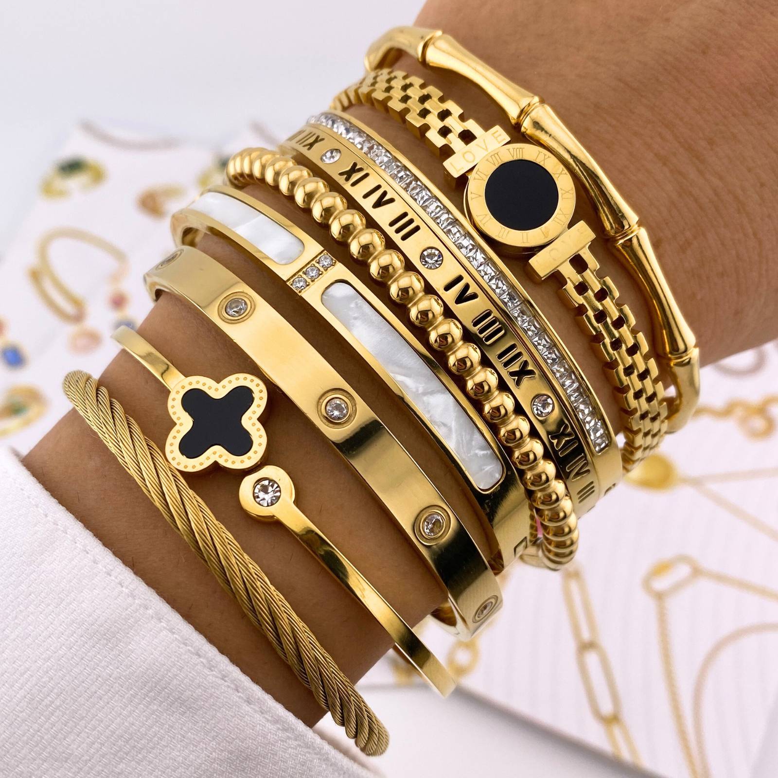 18k goldplattierter Armreif aus Edelstahl mit Zirkonia-Steinen – hochwertiger Schmuck